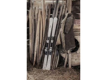 KONTURA white + binding XVST VSP 412 GW + XVST Speedcom