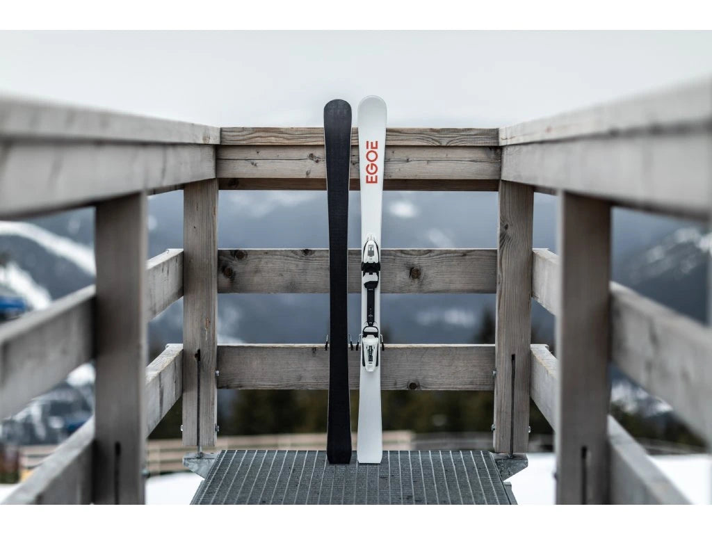 PASTELO červená 120/130 cm + vázání XVST VJ 75